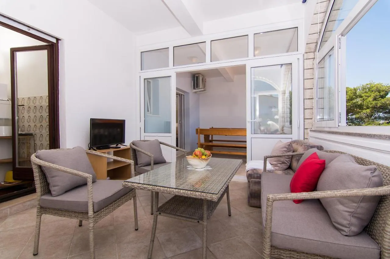 Apartmani Mlacic Donji Okrug  Croatia