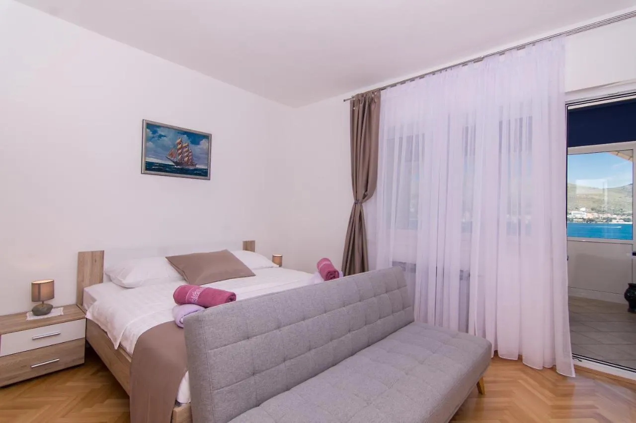 Apartmani Mlacic Donji Okrug  0*, Donji Okrug (Ciovo)