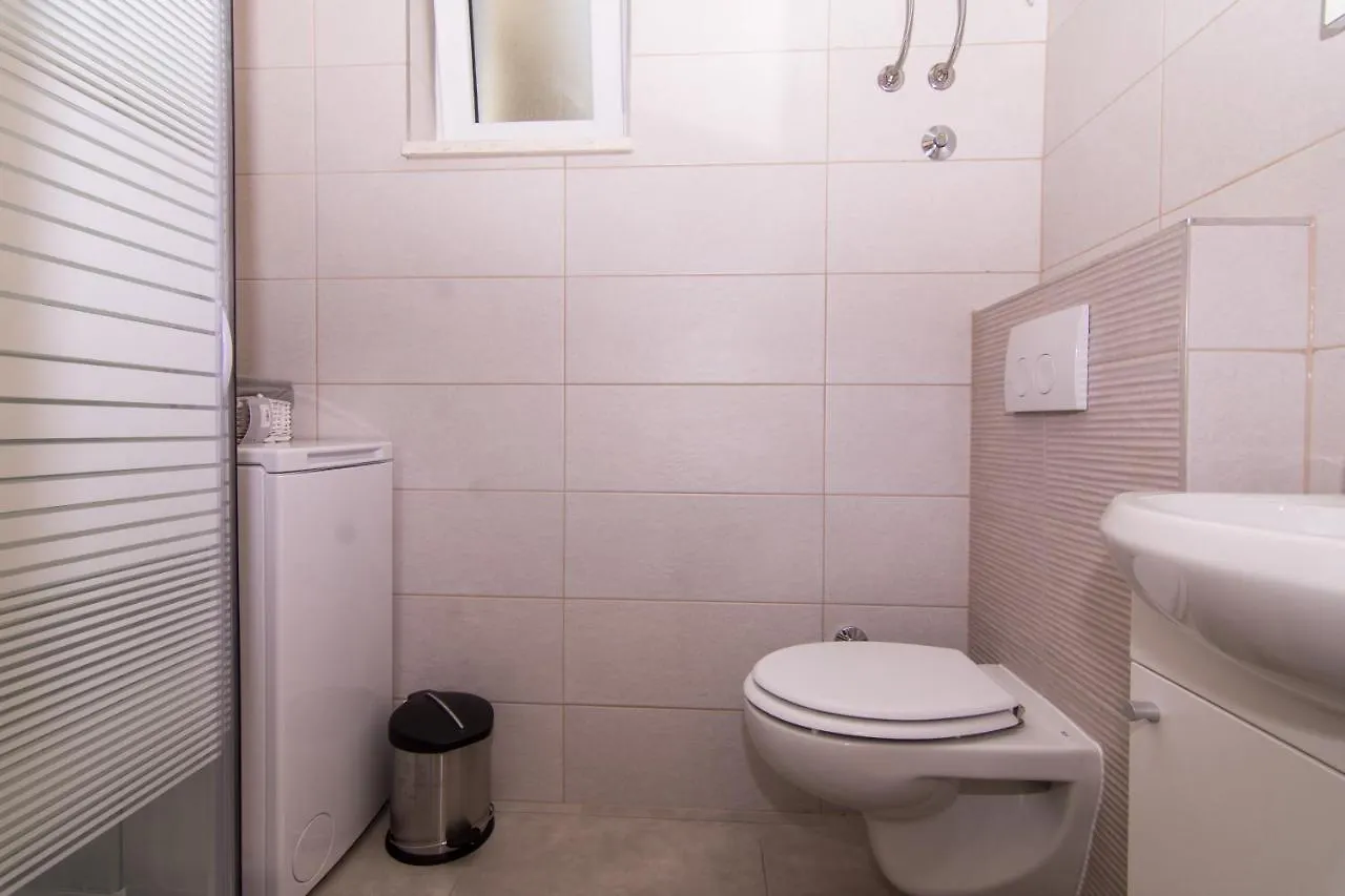 Apartmani Mlacic Donji Okrug  0*, Donji Okrug (Ciovo) Croatia