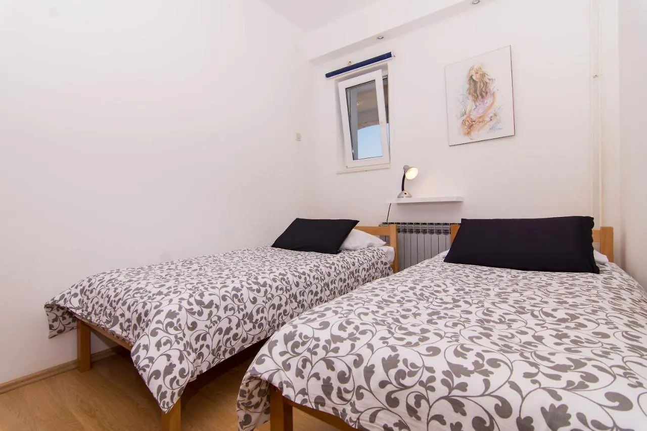 Apartmani Mlacic Donji Okrug  Apartment Donji Okrug (Ciovo)